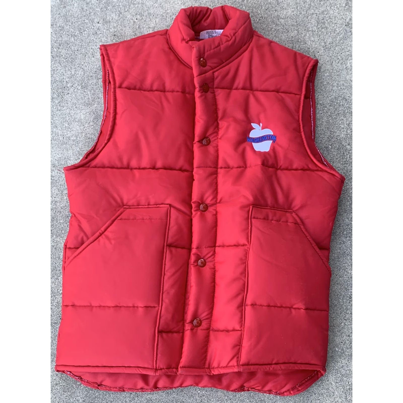 Vintage Vtg Washington Apple Embroidered Puffer Vest King Louie Union Made 70s 80s M Red Nylon Puffer Jacket Womens/Mens? Size US M / EU 48-50 / 2 - 6 Thumbnail