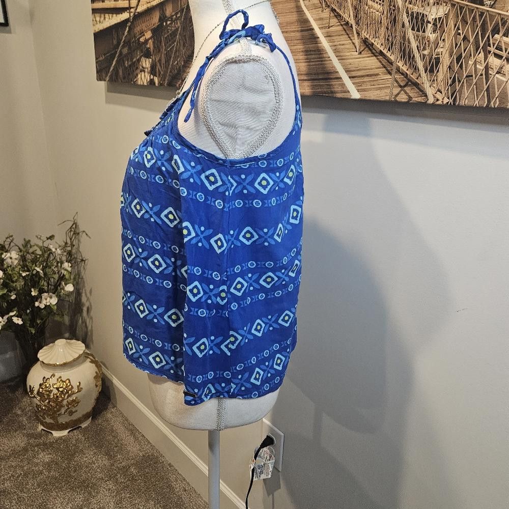 Designer Hollister Printed Camisole Tank with Adjustable Ties #165 Size S / US 4 / IT 40 - 3 Thumbnail