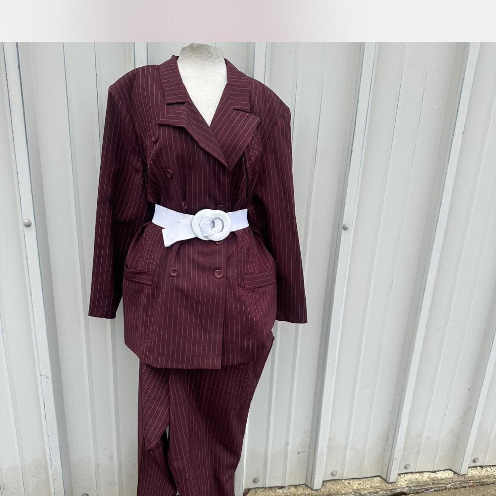 Other Burgundy pinstripe suit vintage Size XXL / US 16-18 / IT 52-54 - 1 Thumbnail