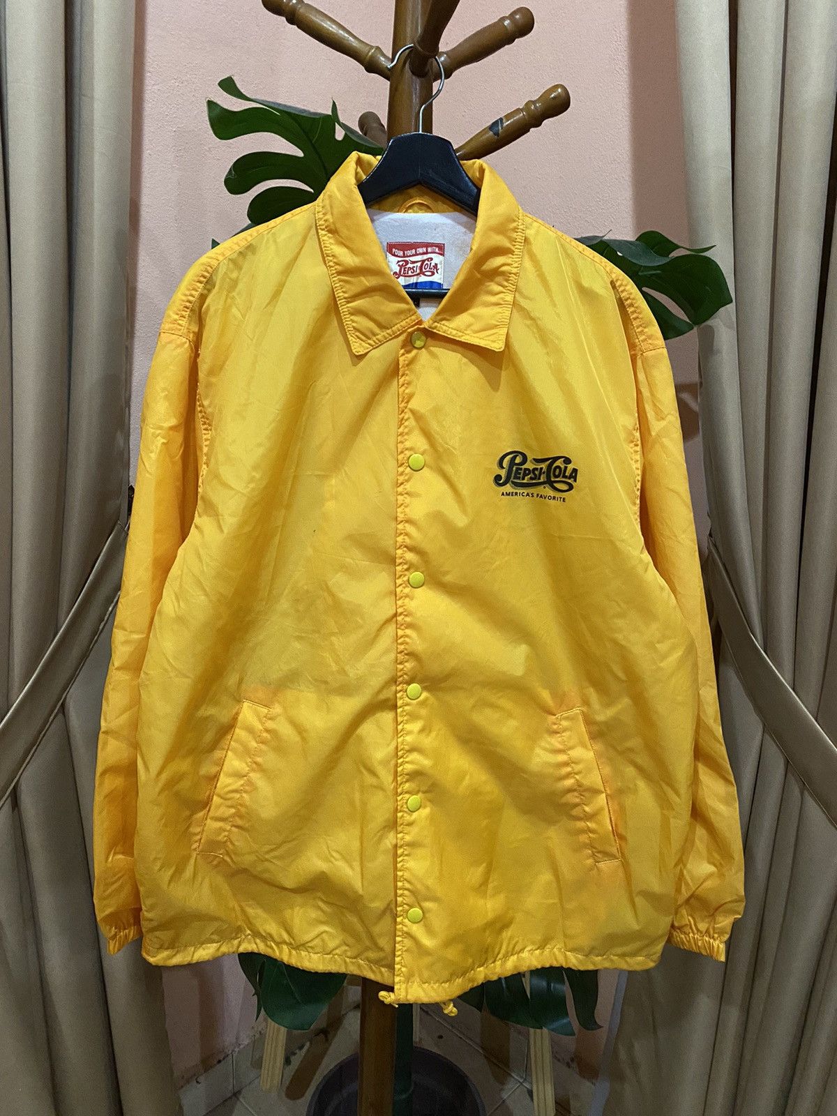 Coca Cola Vintage Pepsi-Cola Yellow Coach Jacket Soft Drink Promo Size US L / EU 52-54 / 3 - 1 Thumbnail