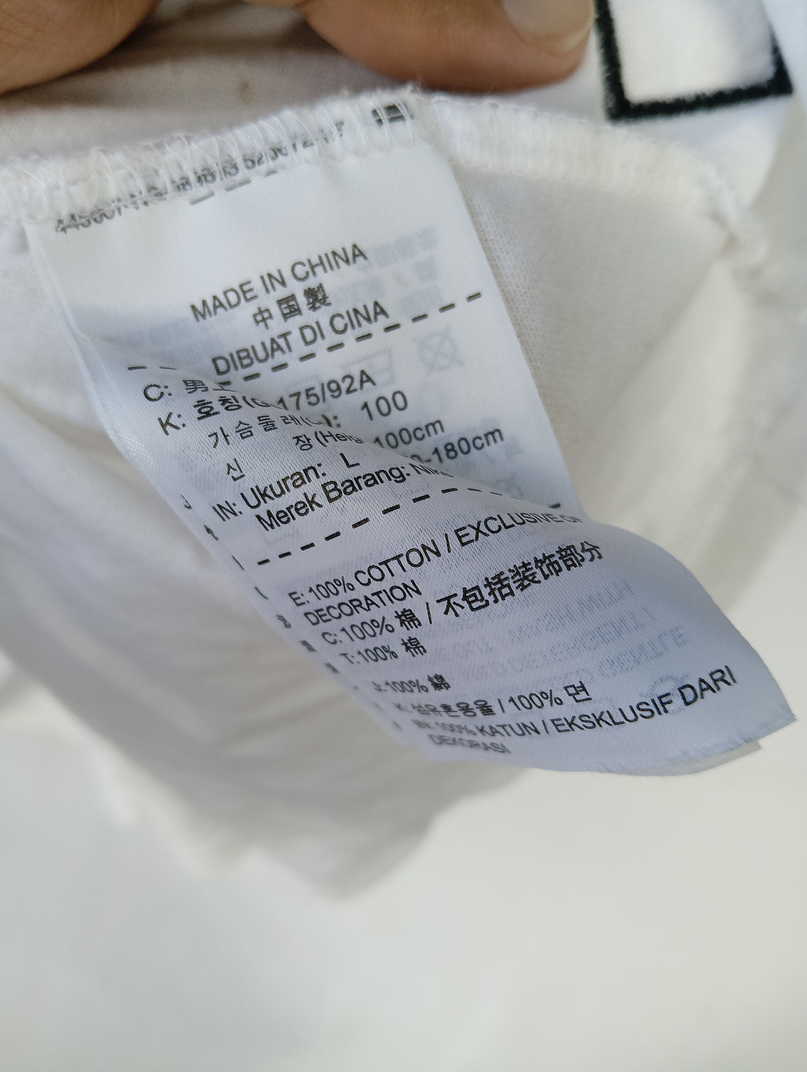 Nike NIKE FC BOX LOGO TEE DISTRESSED Size US M / EU 48-50 / 2 - 7 Thumbnail