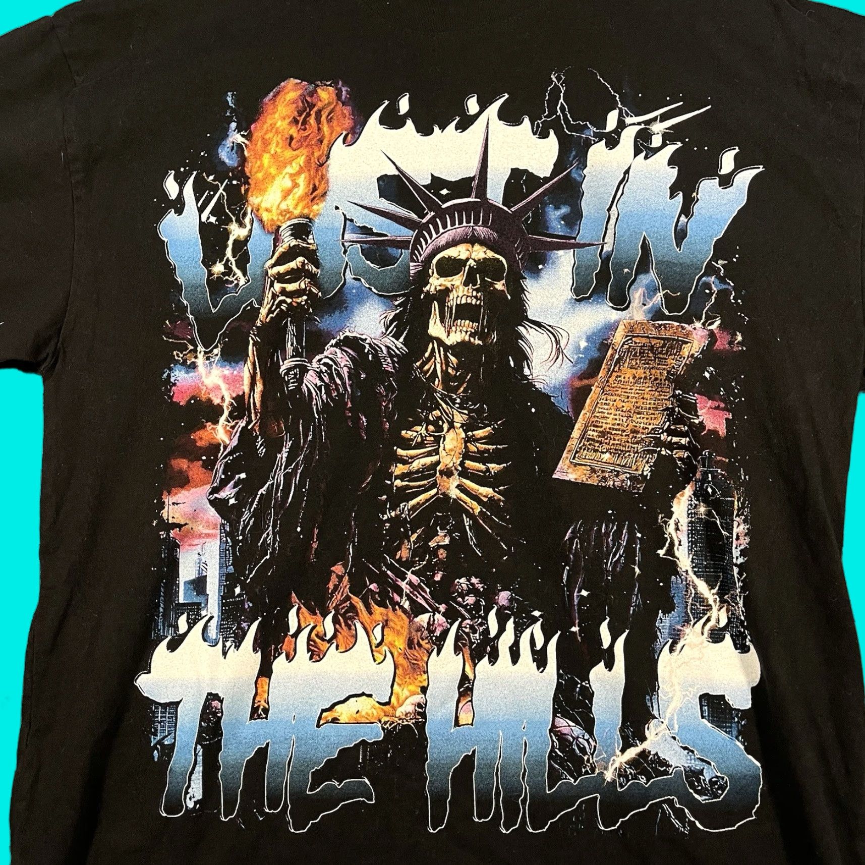 Vintage Lost In The Hills Men T Shirt XL Black Graphic Short Sleeve Skull Shirt Mens XL Black Skull Graphic Tee Size US XL / EU 56 / 4 - 1 Thumbnail