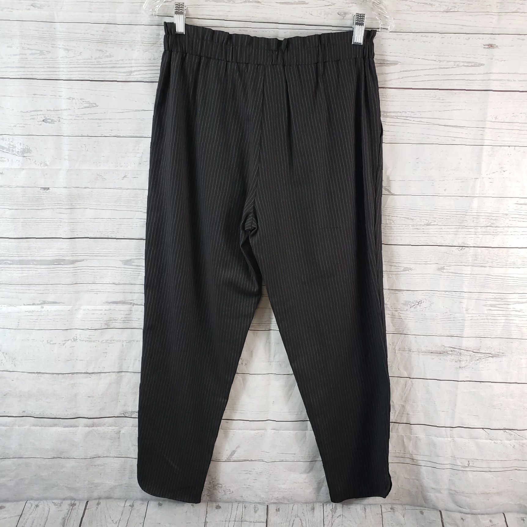 Ramy Brook Ramy Brook Womens Cropped Pants Sz S Black Stripe Tie Waist Pants Cropped Womens Black Stripe Tie Waist 90s? Size 28" / US 6 / IT 42 - 3 Thumbnail
