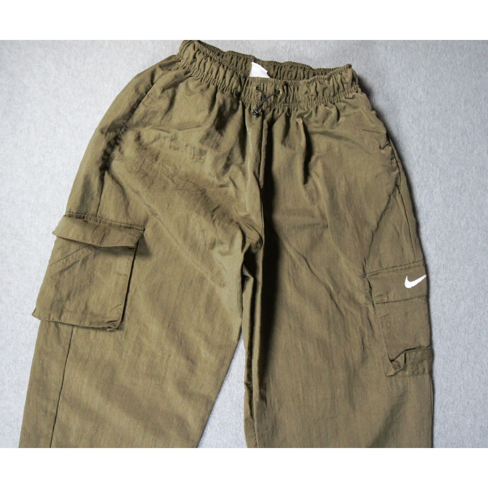 Nike Nike Pants Womens XS Green Windbreaker Cargo Pockets Baggy High Rise Ladies Size 26" / US 2 / IT 38 - 2 Thumbnail