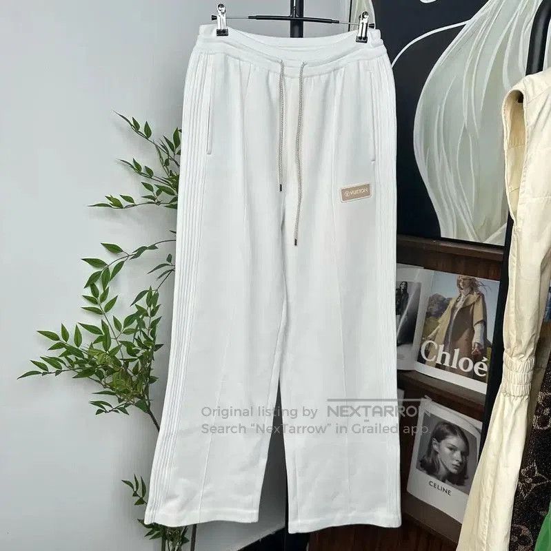 Louis Vuitton White Casual Pants for Women .