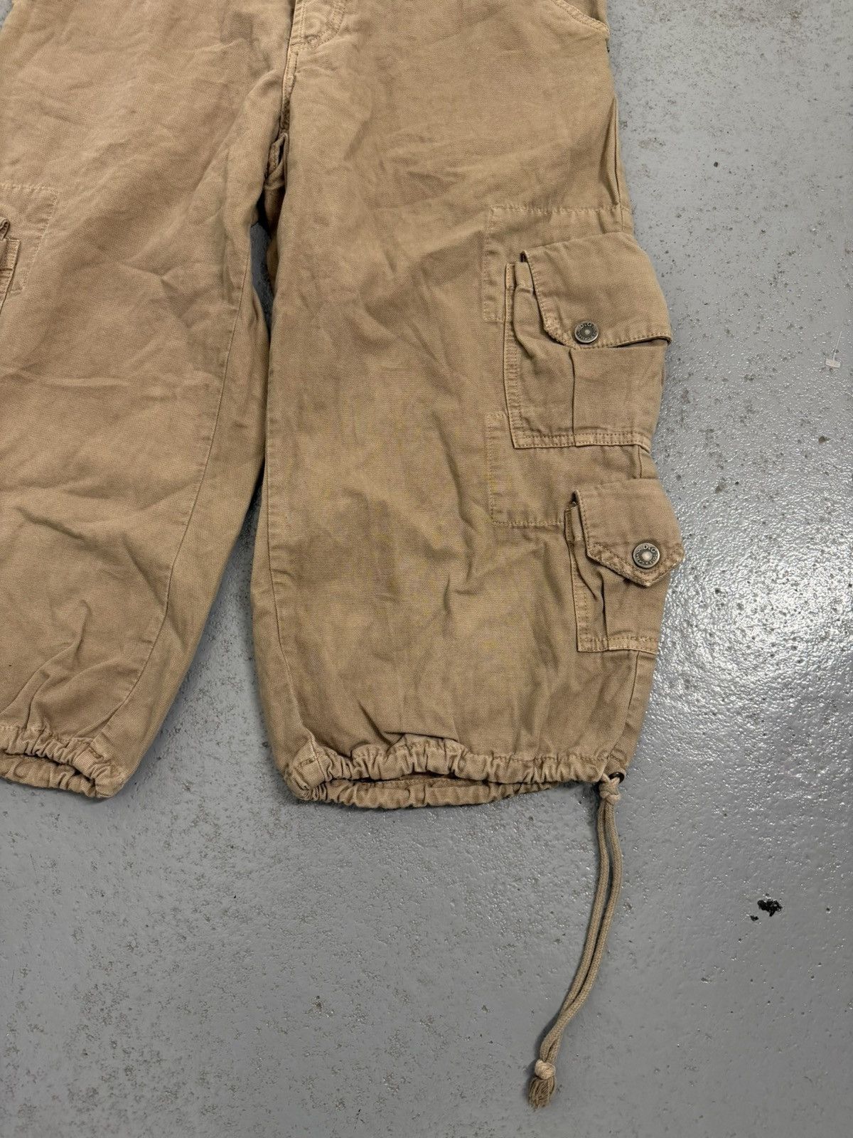 Dolce & Gabbana Dolce & Gabbana S/S 2005 Cargo Multi-pocket 3/4 Shorts Size US 33 - 2 Thumbnail