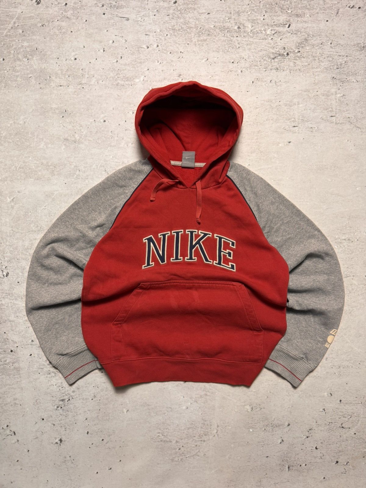 Nike × Vintage NIKE VINTAGE CENTER LOGO OVERSIZE BOXY HOODIE Size US S / EU 44-46 / 1 - 1 Thumbnail
