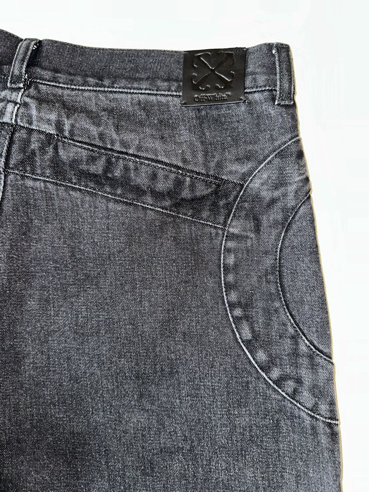 Off-White Off-White Arrows Tab Relax Round Jeans in Vintage Grey Size US 32 / EU 48 - 3 Thumbnail