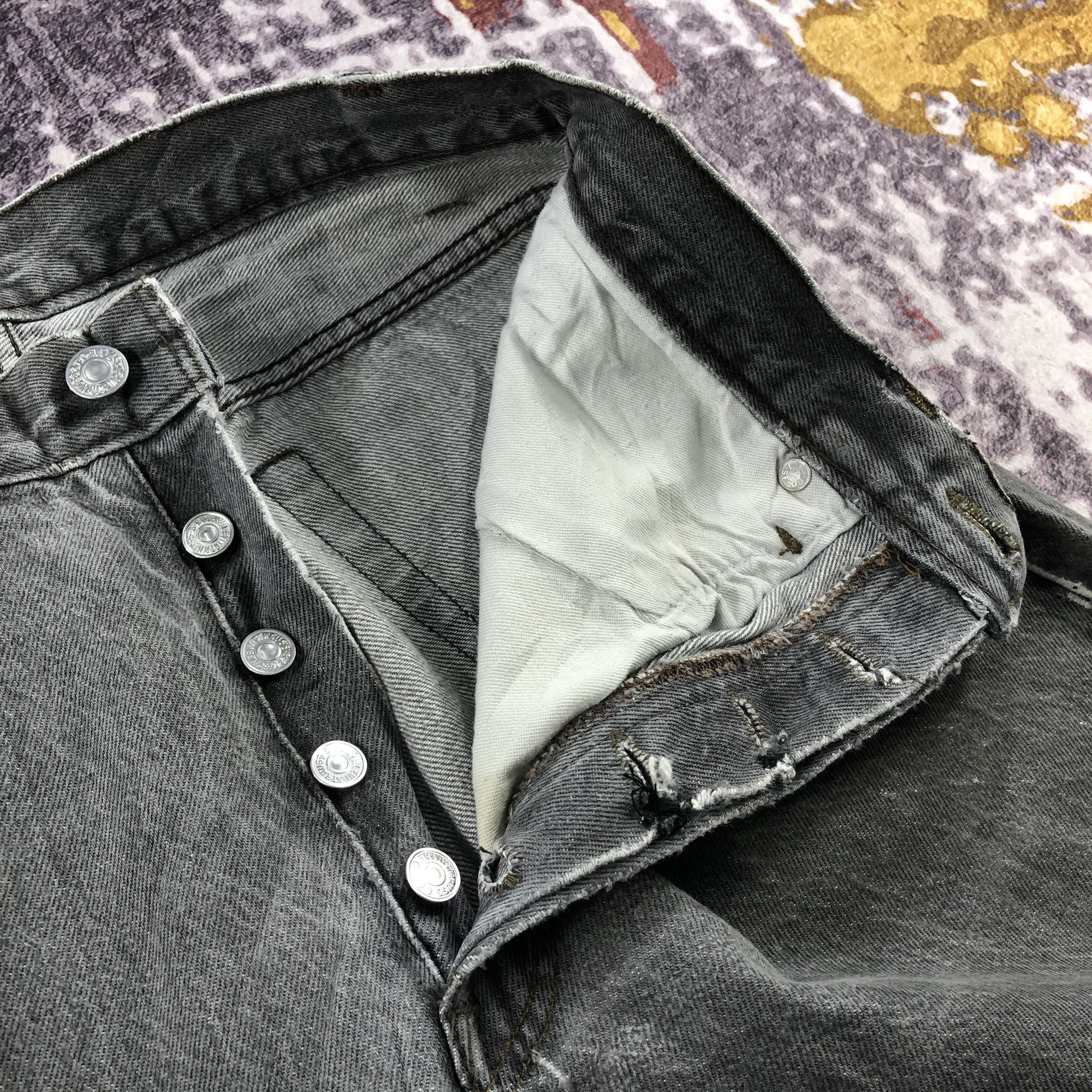 Levi's × Vintage Vintage 90s Sunfaded Levis 501 Jeans-JM2224 Size US 31 - 13 Thumbnail