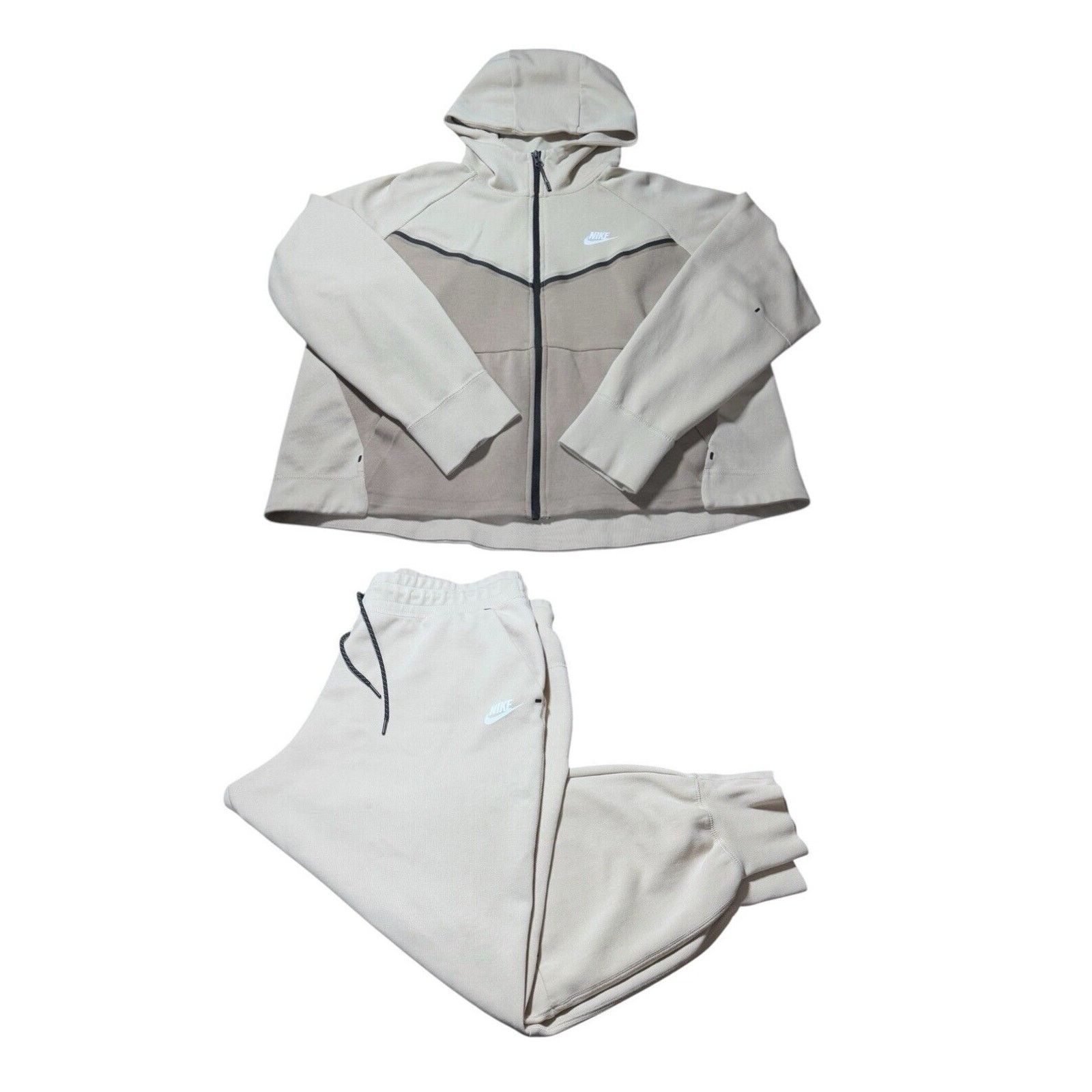 Nike Nike Sportswear Tech Fleece Women Full Set XL Size XL / US 12-14 / IT 48-50 - 1 Thumbnail