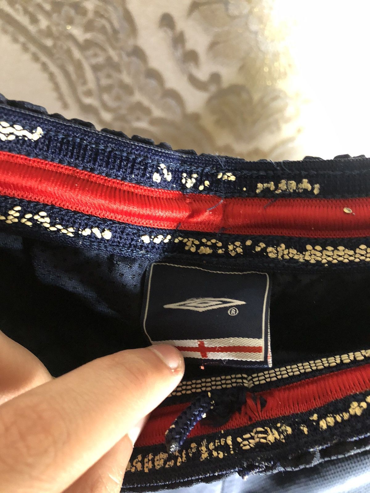 Umbro × Vintage VERY RARE UMBRO FC MANCHESTER ENGLAND SOCCER SHORTS BLOKE Size US 34 / EU 50 - 5 Thumbnail