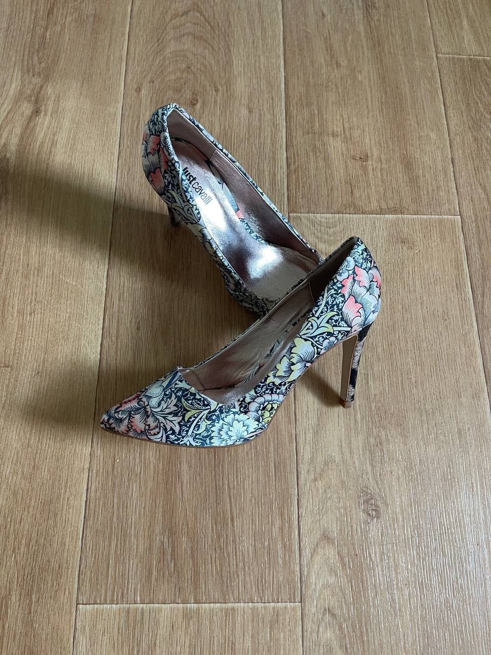 Just Cavalli Just Cavalli Heels Size US 4 / IT 34 - 2 Thumbnail