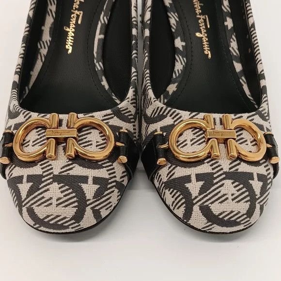 Salvatore Ferragamo Ferragamo Monochrome Canvas Garda Gancini Pumps- Size 6 Size US 6 / IT 36 - 10 Thumbnail