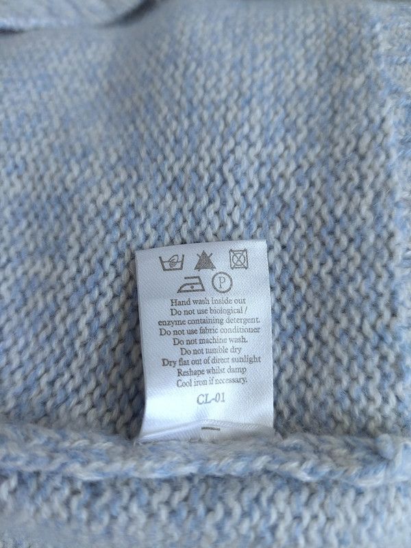 Vintage 100% cashmere sweater jumper light blue vintage comfortable Size S / US 4 / IT 40 - 6 Thumbnail
