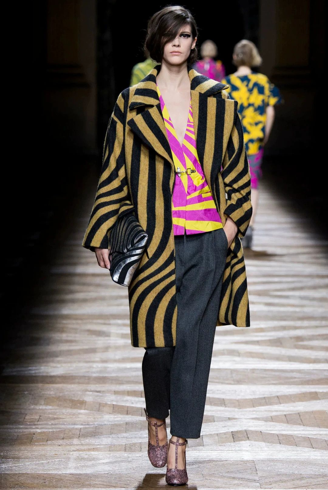 Dries Van Noten Dries Van Noten Wool Coat Small 95New Classic Print Size S / US 4 / IT 40 - 2 Thumbnail