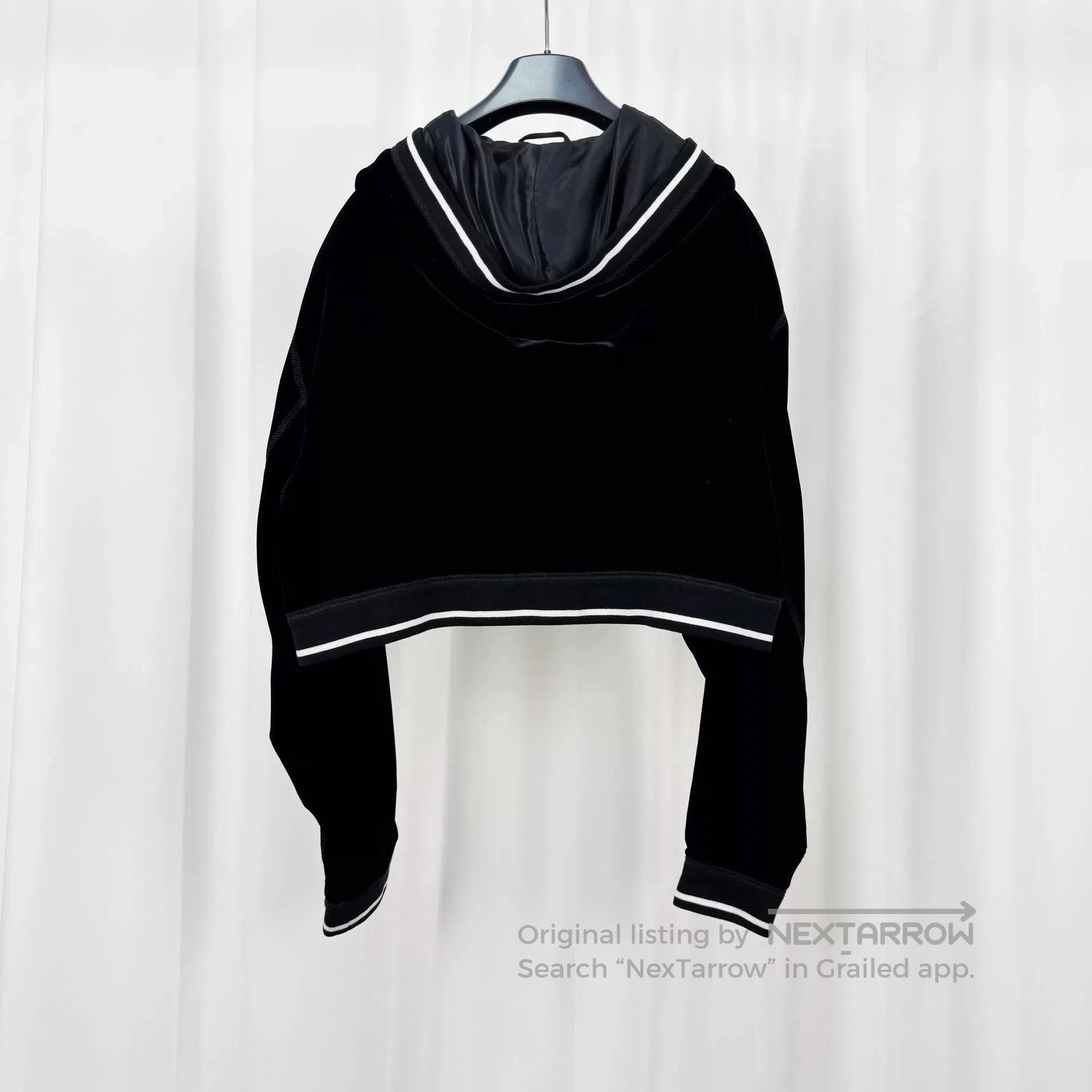 Miu Miu miu miu black velvet embroidered zip jacket. Size US L / EU 52-54 / 3 - 2 Thumbnail