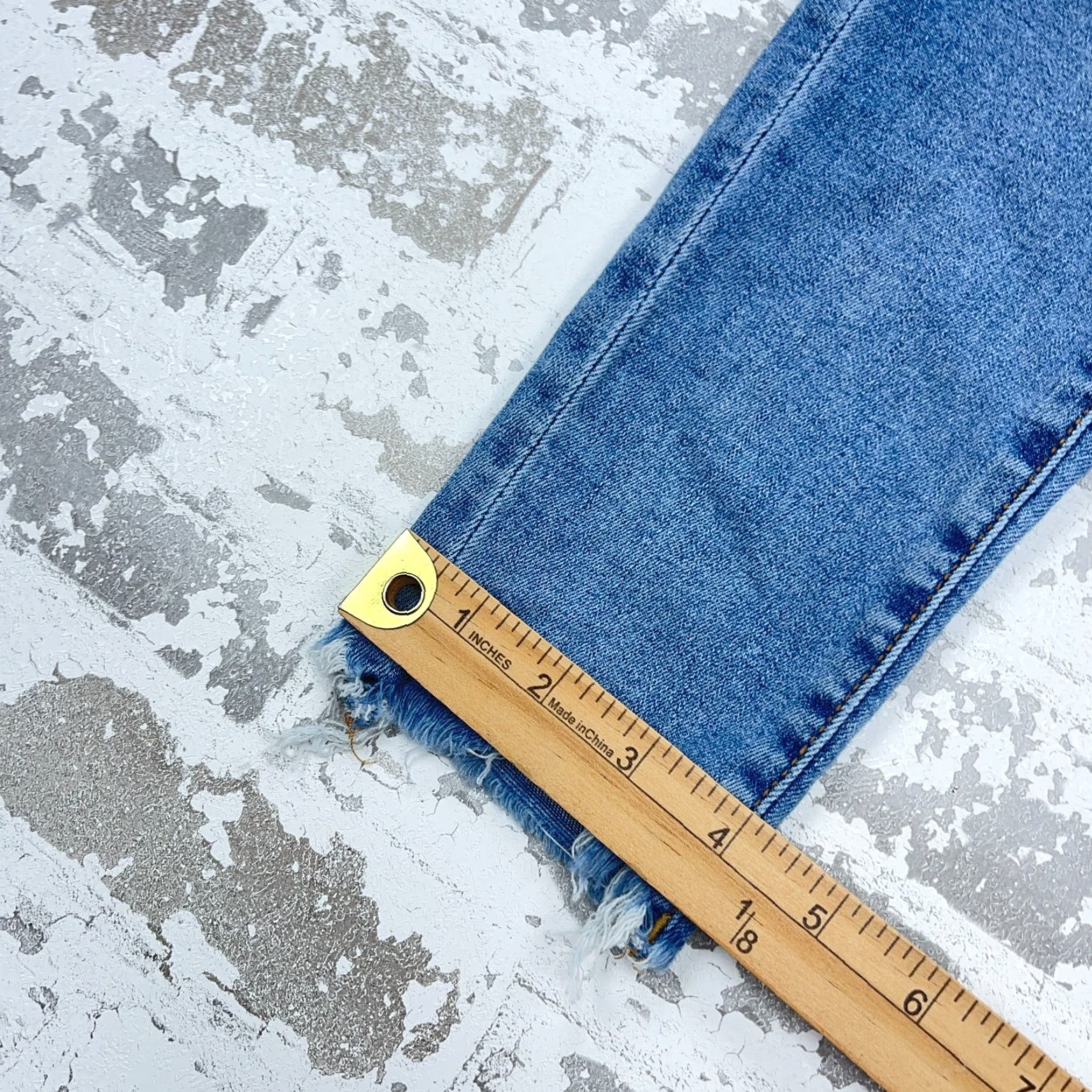 American Eagle Outfitters VINTAGE American Eagle Jeans Women 4 Jegging Mid Rise Stretch Pants Holes Raw Hem Size 27" / US 4 / IT 40 - 7 Thumbnail