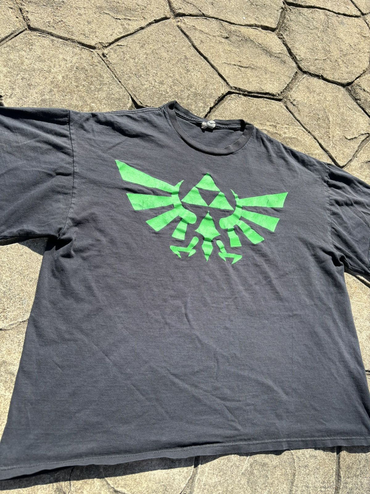 Nintendo × Vintage Y2K Legends of Zelda Logo Tshirt Size US XL / EU 56 / 4 - 2 Thumbnail