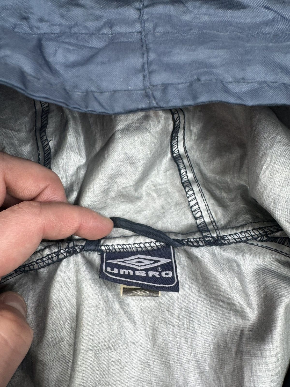 Umbro × Vintage Men’s Vintage UMBRO Waterproof Windbreaker Jacket size L Size US L / EU 52-54 / 3 - 4 Thumbnail
