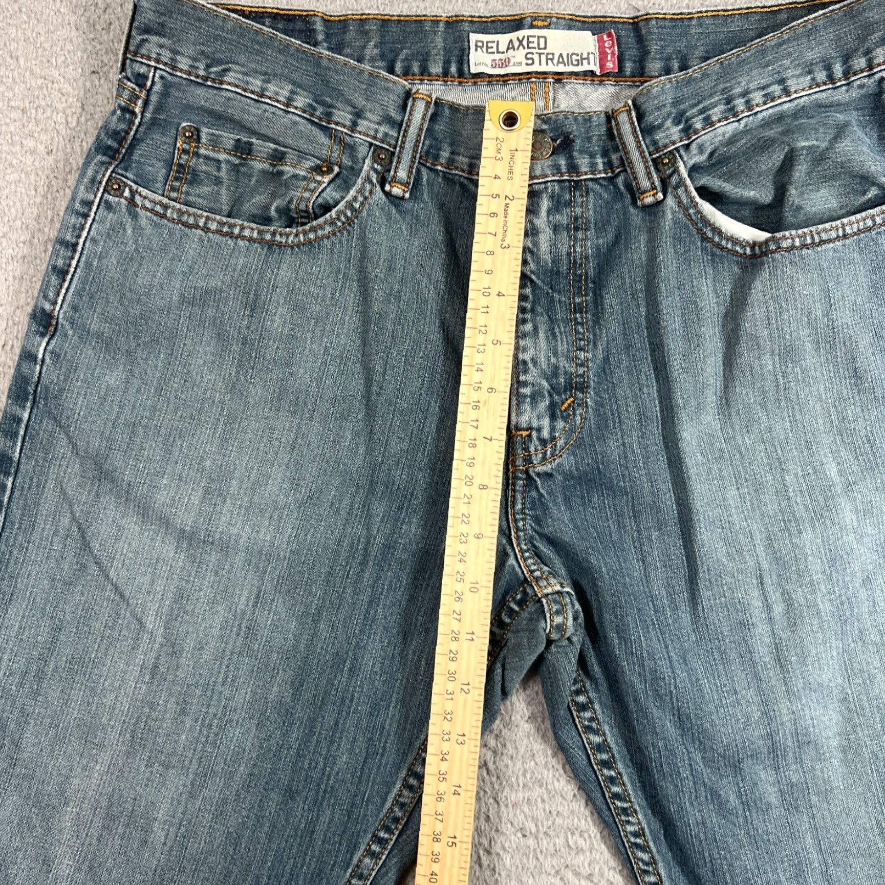 Levi's VINTAGE Levi's Bermuda Shorts Men 33 Blue Denim Casual Summer Beach Grunge 10" Inseam Size US 33 - 4 Thumbnail