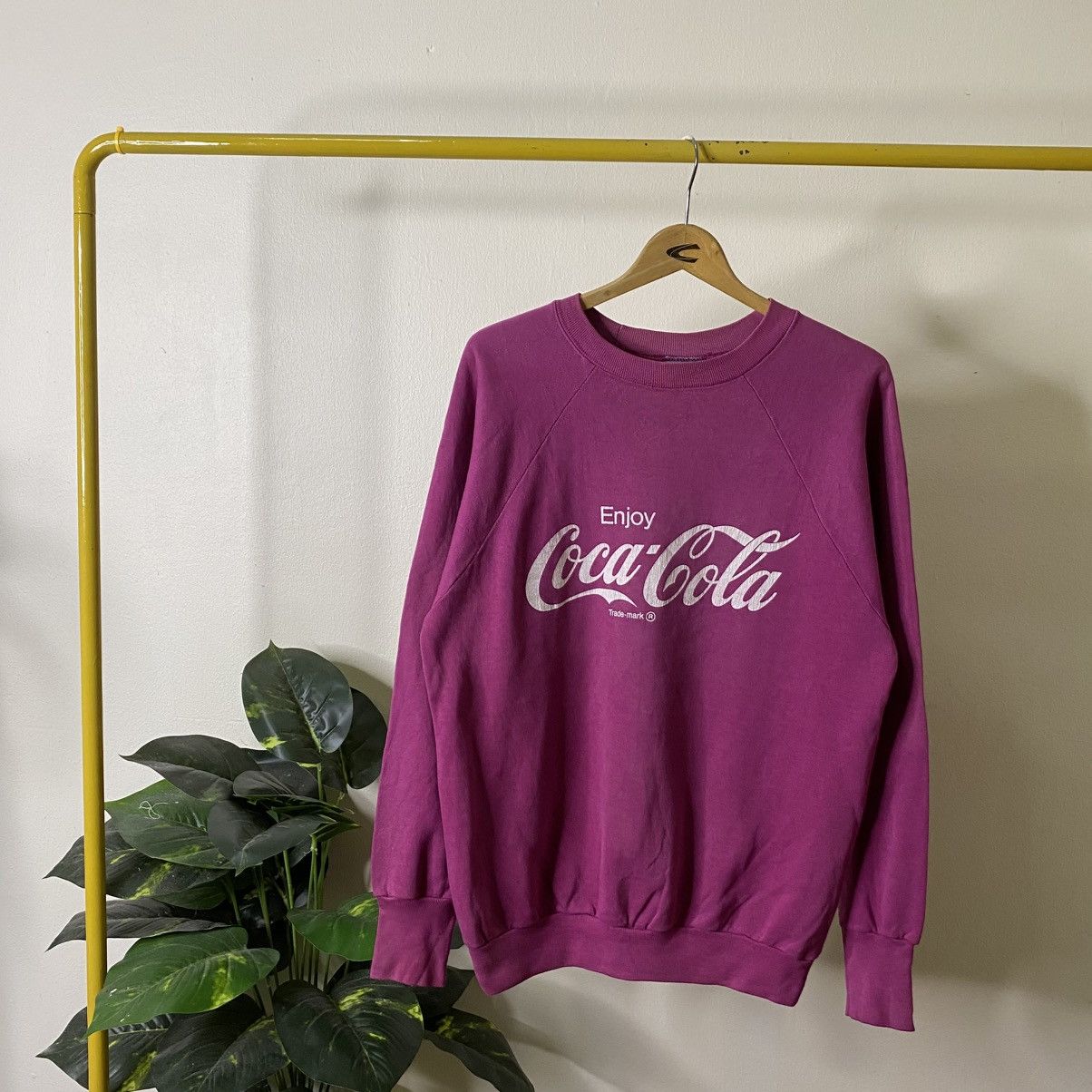 Coca Cola Vintage 1980s Coca Cola Promo Crewneck Sweatshirt Size US L / EU 52-54 / 3 - 1 Thumbnail