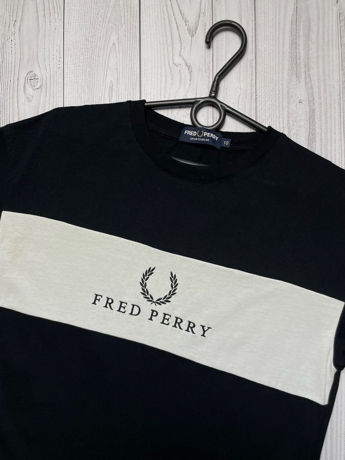 Fred Perry × Vintage Vintage Fred Perry tee logo size S big logo Size S / US 4 / IT 40 - 1 Thumbnail