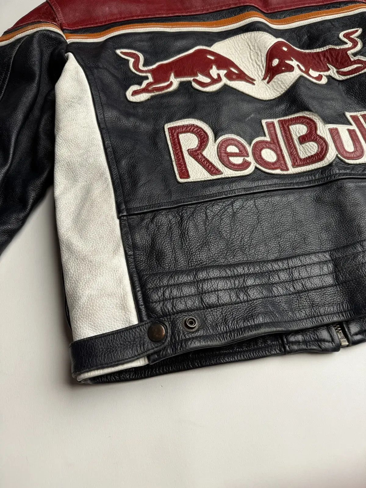 Red Bull Vintage Redbull Leather Jacket: MotoGp Biker Style Size US XL / EU 56 / 4 - 4 Thumbnail