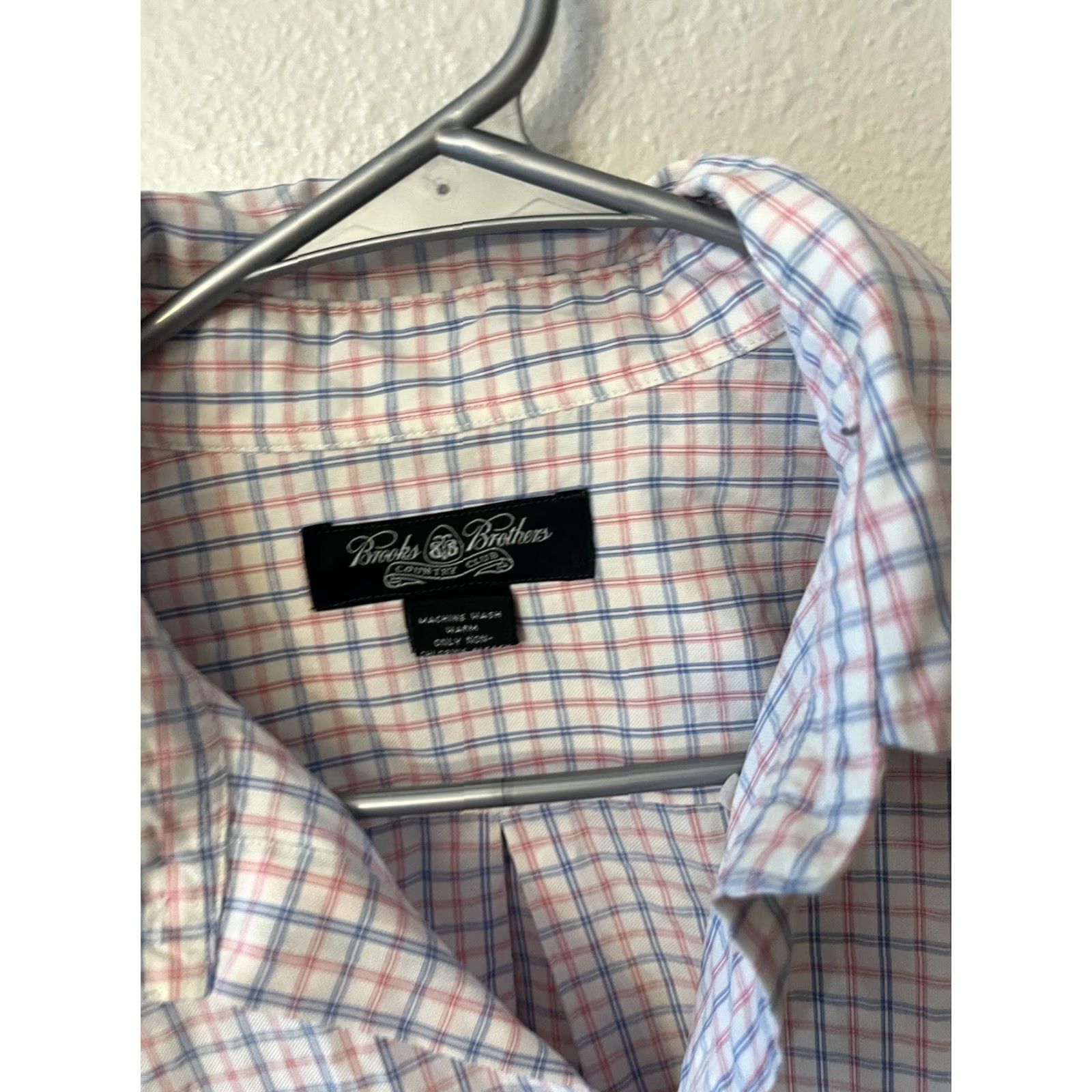 Brooks Brothers Men's Brooks Brothers Country Club Pink Plaid Button Front Shirt sz L Size US L / EU 52-54 / 3 - 2 Thumbnail