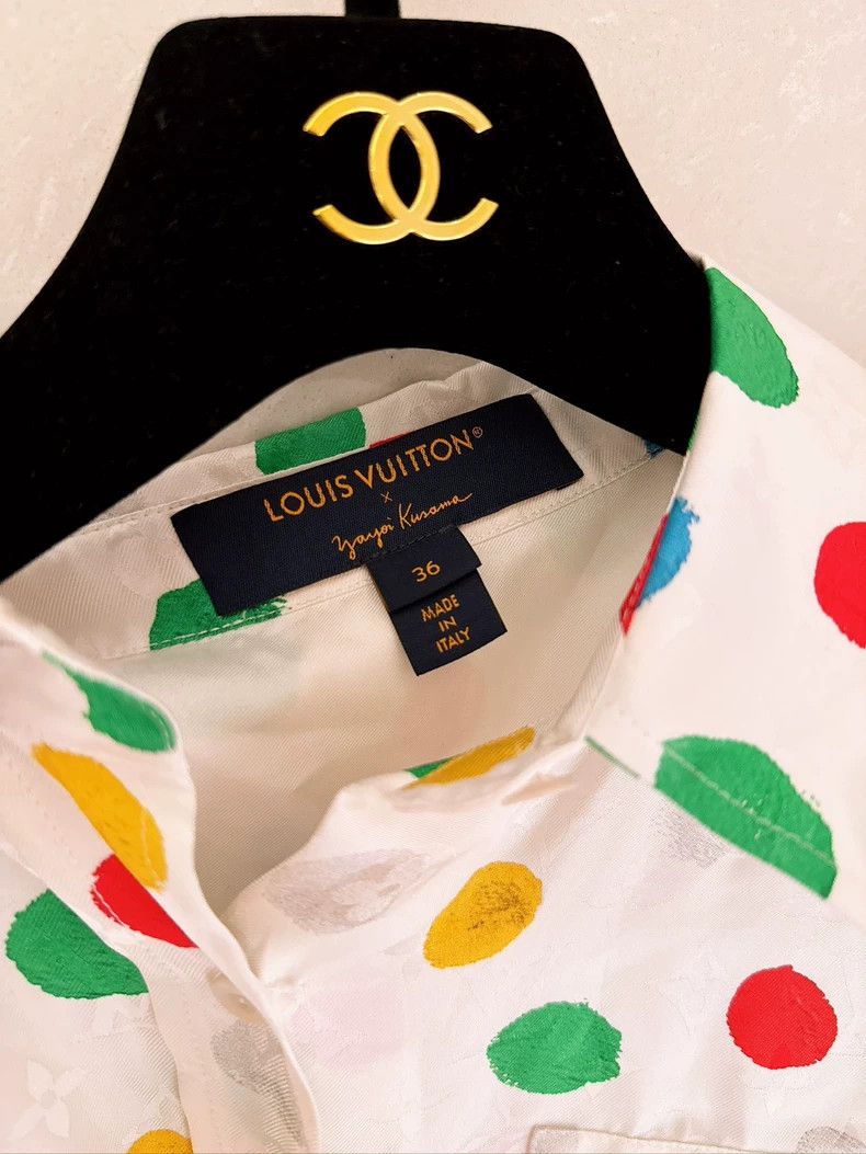 Louis Vuitton Louis Vuitton size 36 Colorful polka-dot print shirt 2503- Size US M / EU 48-50 / 2 - 7 Thumbnail