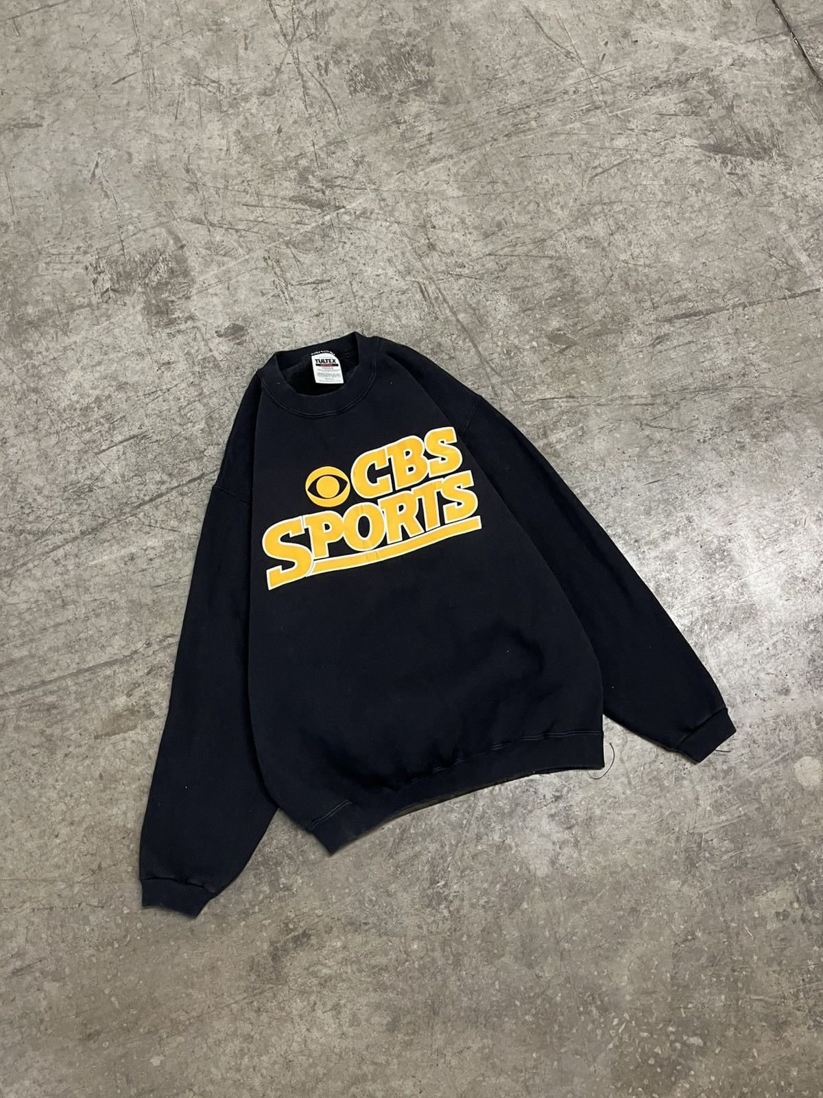Vintage Vintage cbs sports 90s sweatshirt rare boxy streetwear hype Size US M / EU 48-50 / 2 - 2 Thumbnail
