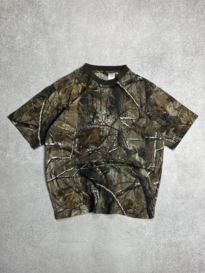 Japanese Brand × Realtree × Vintage Vintage Realtree 3D Camo Boxy T-shirt Y2K L Size US L / EU 52-54 / 3 - 1 Thumbnail