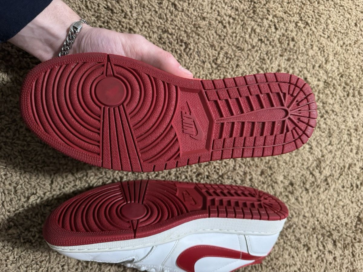 Jordan Brand Jordan 1 low metallic red big swoosh 2015 Size US 10 / EU 43 - 4 Thumbnail