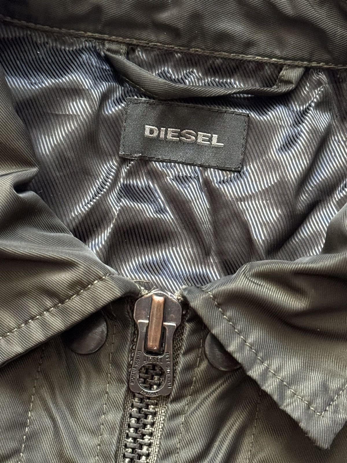Diesel Diesel M zip bomber jacket green nylon long sleeve Size US M / EU 48-50 / 2 - 9 Thumbnail