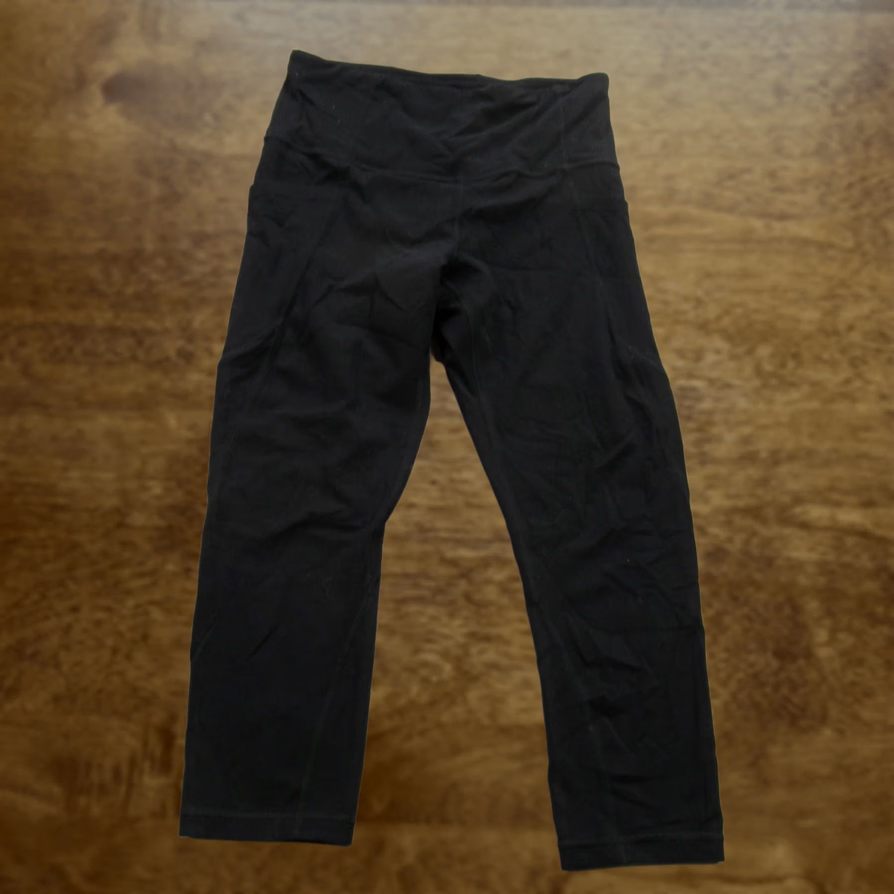 Athleta Athleta Leggings Shorts Womens Small Workout Gym Stretch Black Lightweight Yoga Size 28" / US 6 / IT 42 - 1 Thumbnail