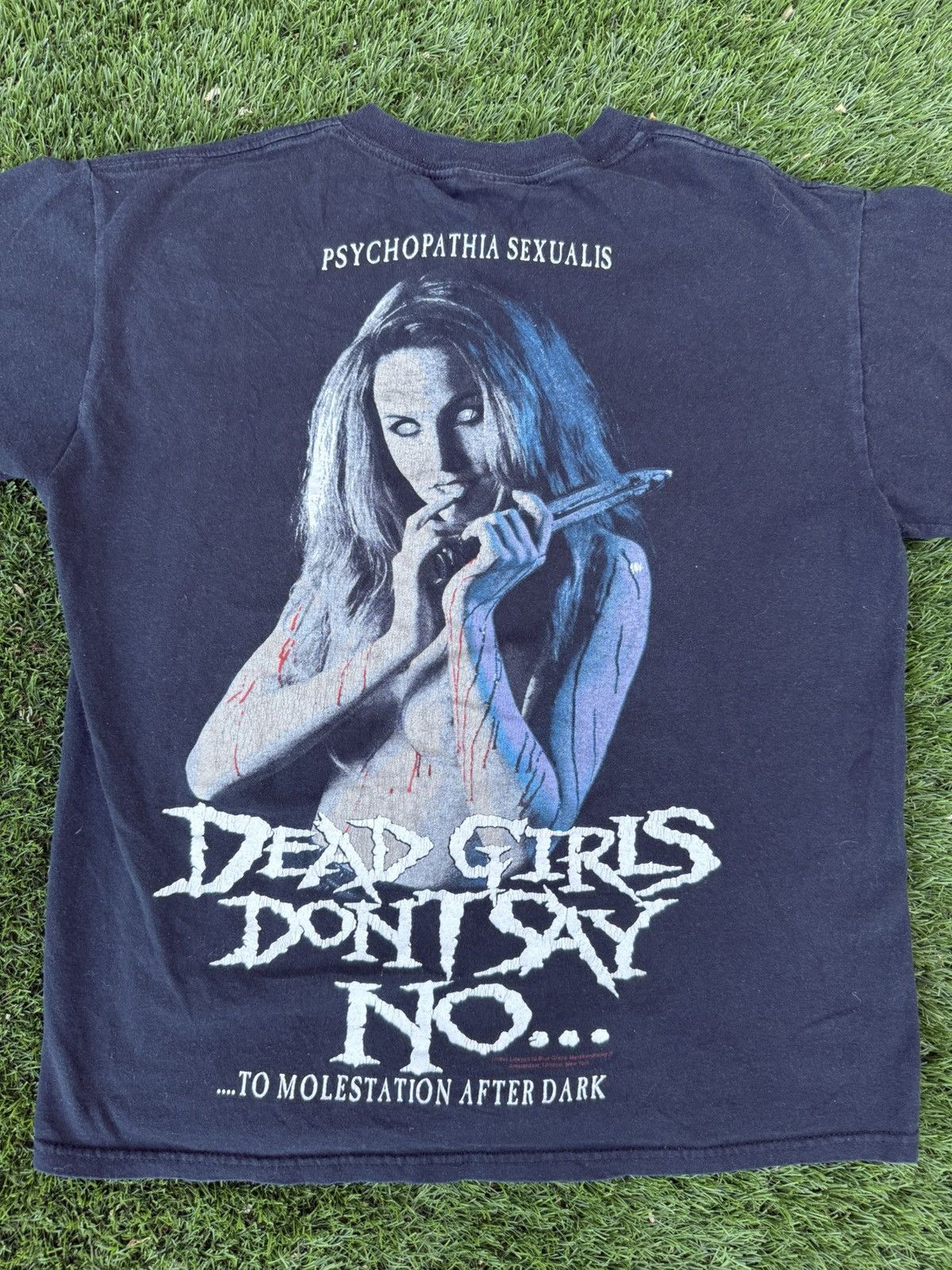 Hanes Cradle of Filth dead girls 90s tee Size US M / EU 48-50 / 2 - 4 Thumbnail