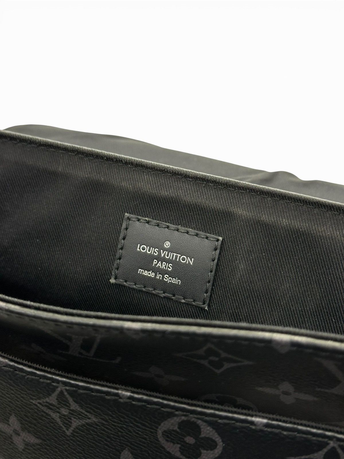 Louis Vuitton LOUIS VUITTON Monogram Eclipse District Shoulder Bag Size ONE SIZE - 12 Thumbnail