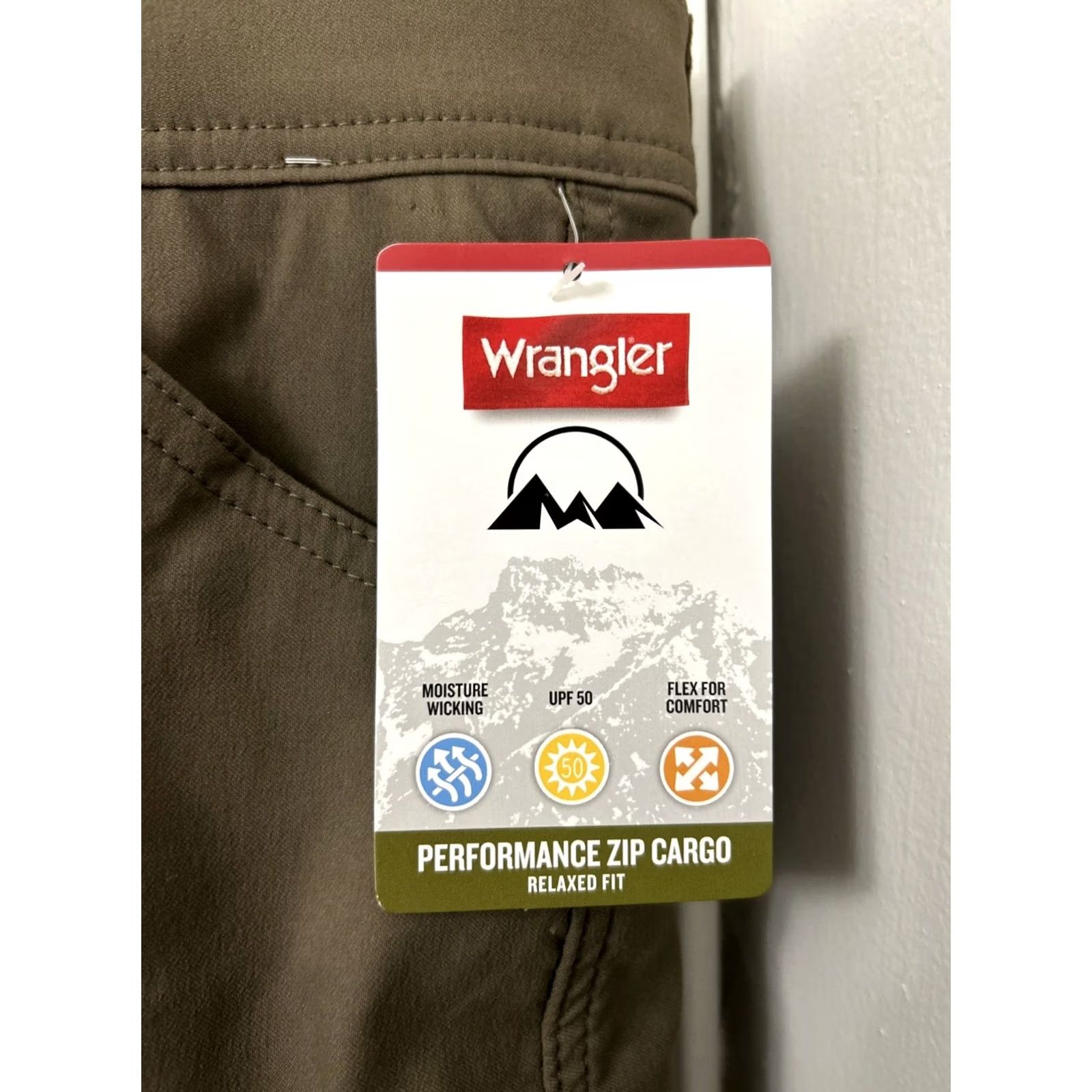 Wrangler Wrangler Performance Cargo Shorts Mens 44 Gray UPF 50 Relax Fit 10” Inseam Cargo Pockets Outdoor Travel Casual Men Size US 44 / EU 60 - 4 Thumbnail