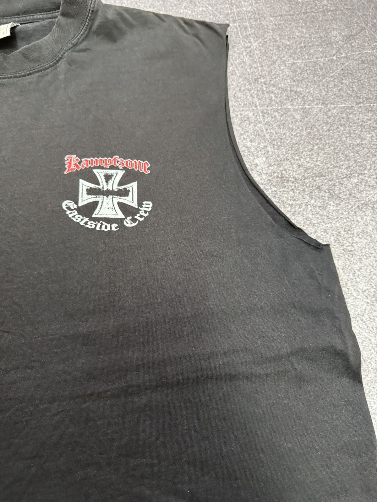 Band Tees Vintage Kampfzone Deutschland Rock Punk Band Tank Top Size US L / EU 52-54 / 3 - 5 Thumbnail