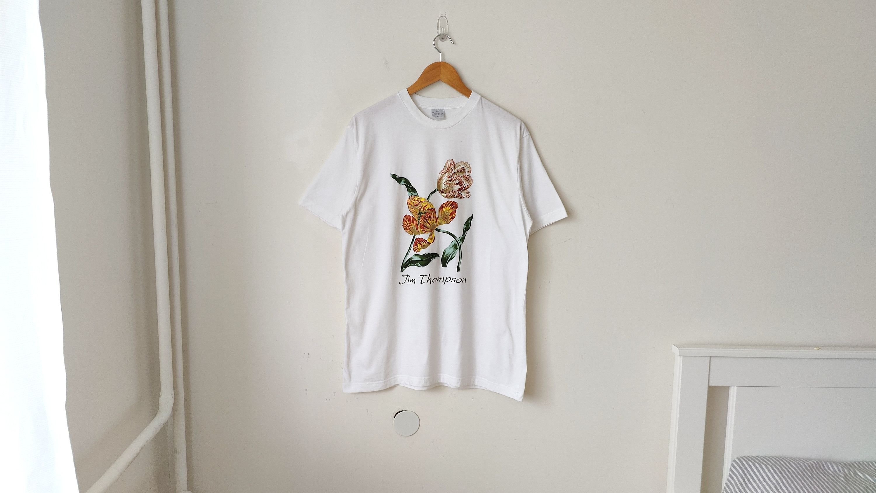 Jim Thompson Jim Thompson Vintage Flowers Tshirt Size US M / EU 48-50 / 2 - 2 Thumbnail