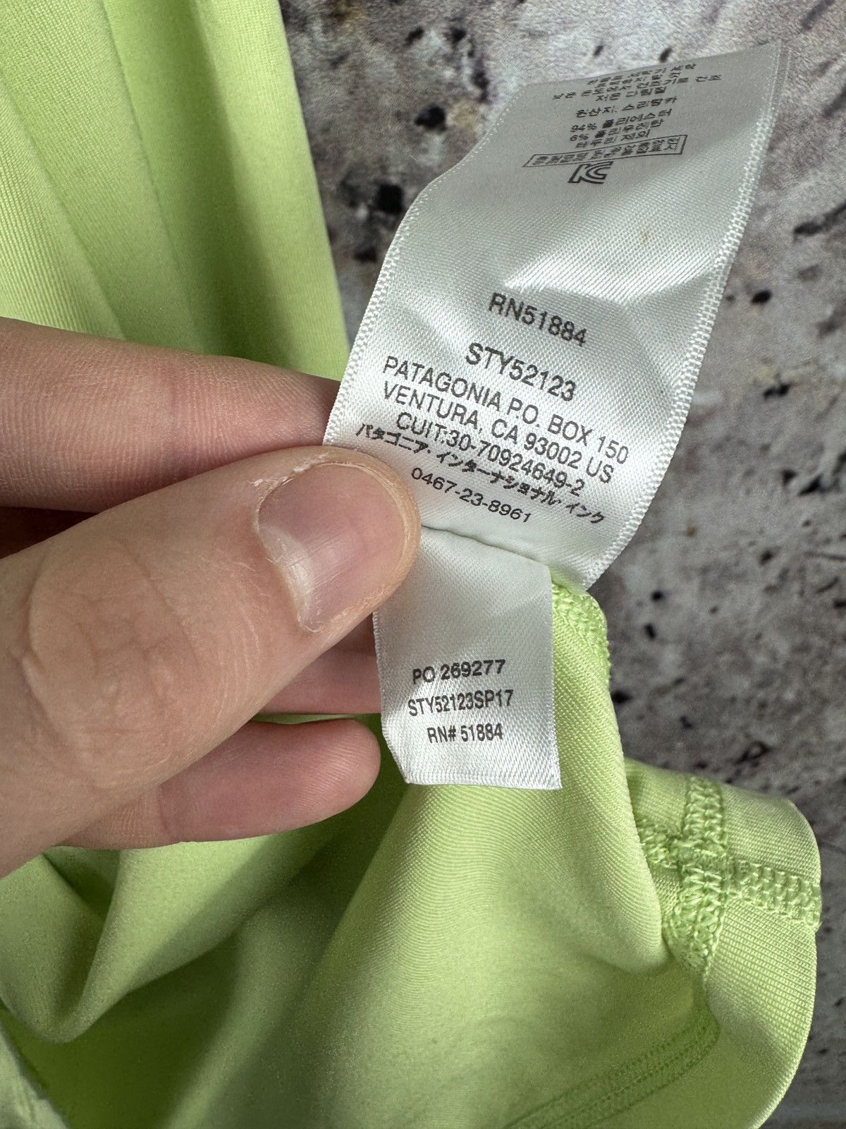 Patagonia Patagonia Lightweight Hooded Long Sleeve Shirt – Lime Green Size US L / EU 52-54 / 3 - 12 Thumbnail