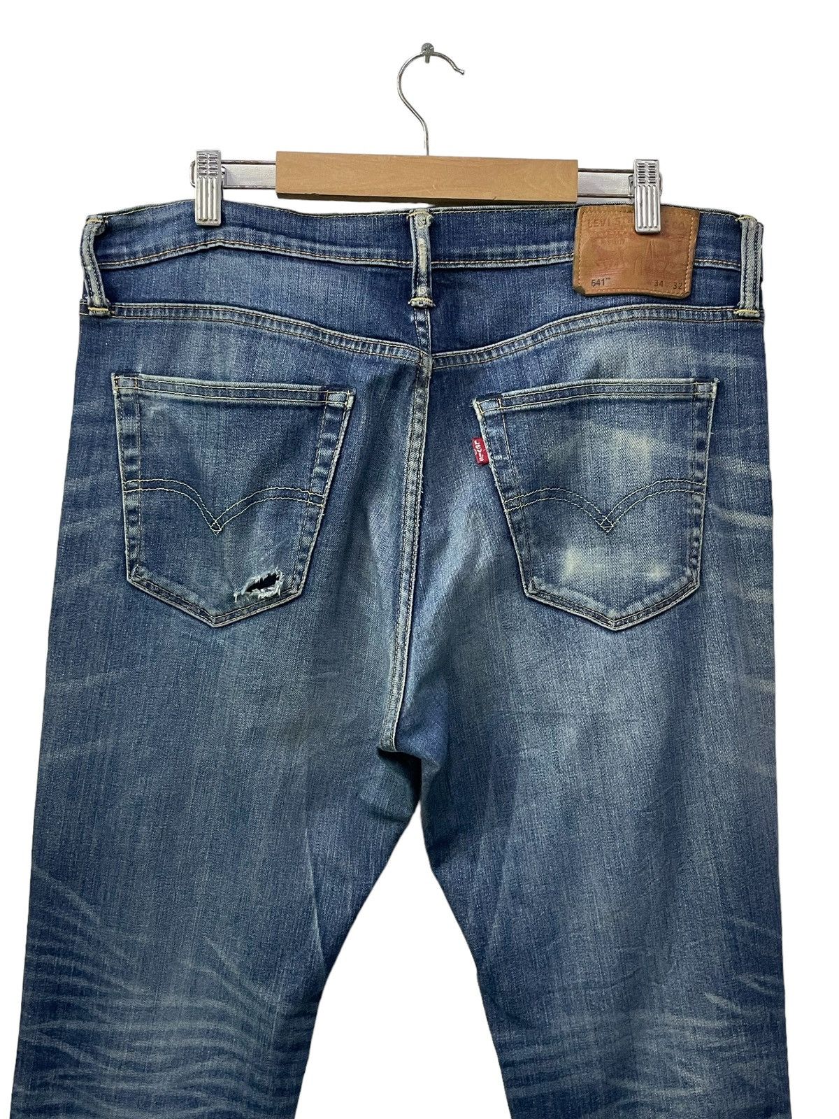 Levi's × Levi's Vintage Clothing × Vintage Vintage Levis 541 Distressed Crashed Tapered Leg Jeans Size US 34 / EU 50 - 12 Thumbnail