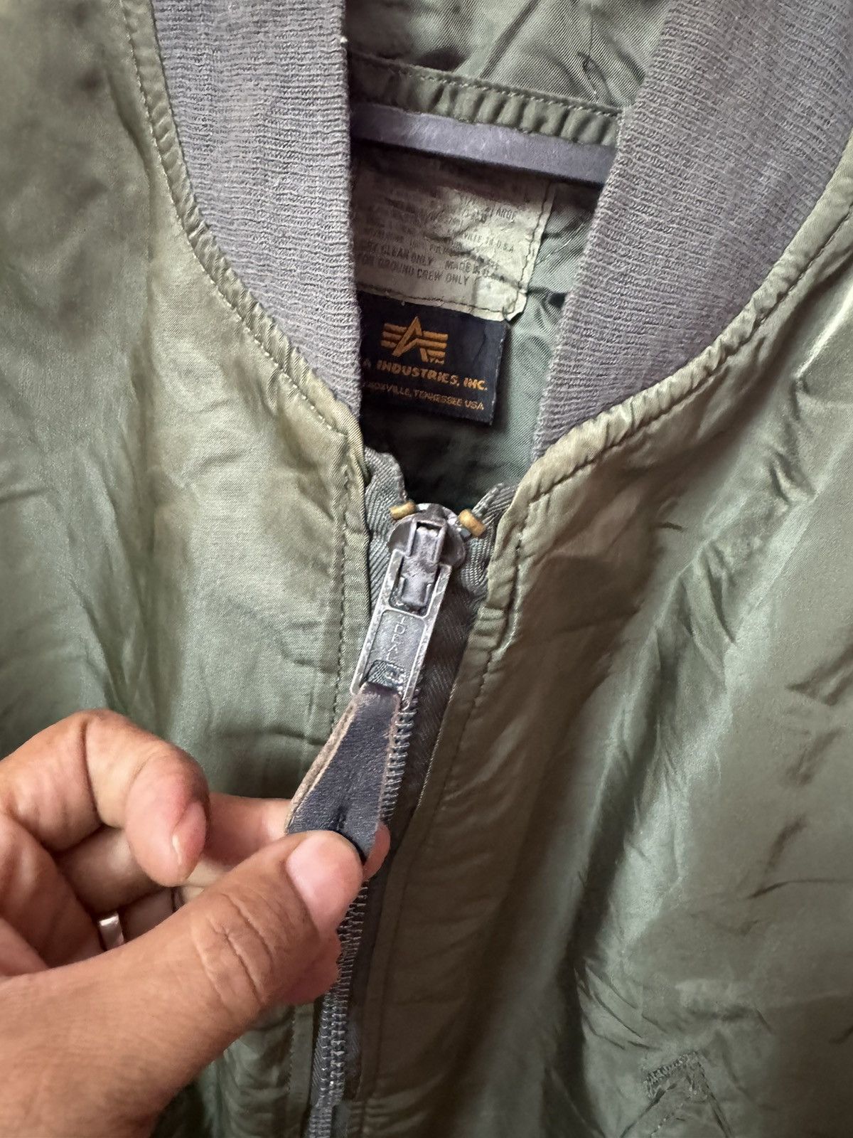 VINTAGE ALPHA INDUSTRIES MA-1 BOMBER JACKET