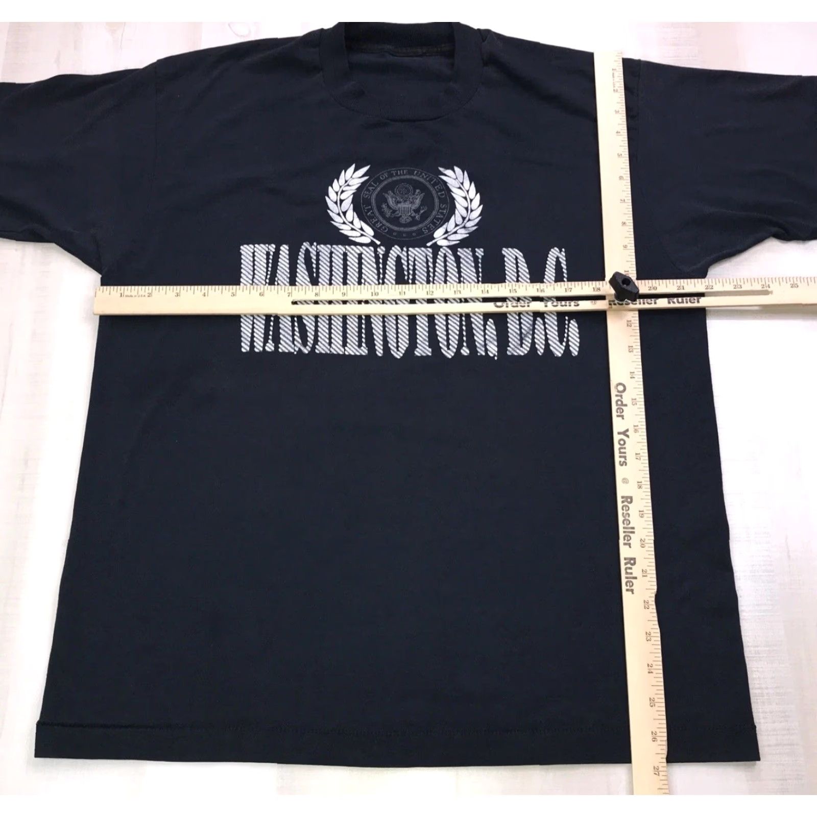 Vintage VINTAGE Washington, D.C. Graphic T-Shirt Mens Short Sleeve S Black 90s 80s Distressed Single-stitched Graphic Print Shirt Size US S / EU 44-46 / 1 - 2 Thumbnail