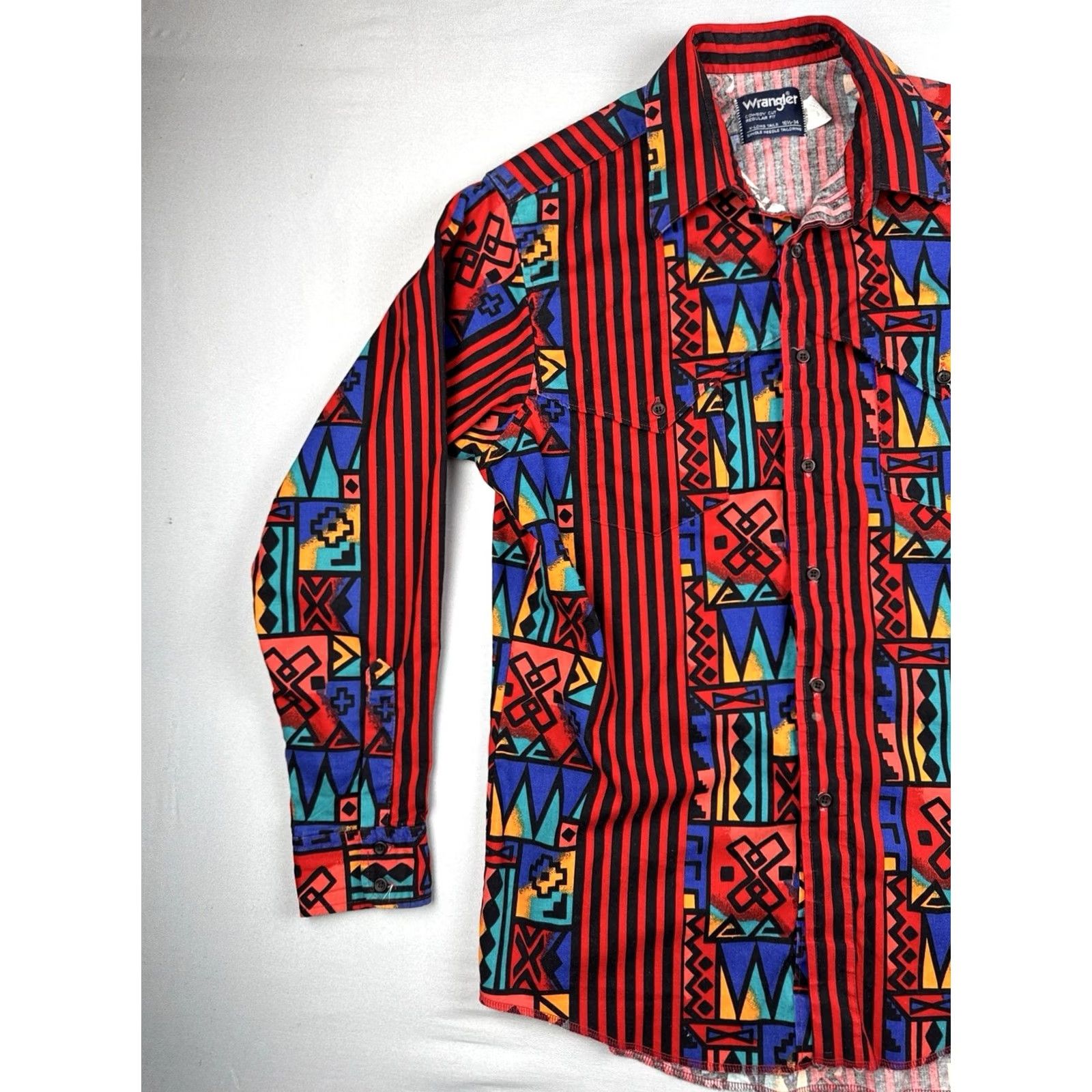 Wrangler VINTAGE Wrangler Western Shirt USA Made Aztec Southwest Striped L Tall Men Size US L / EU 52-54 / 3 - 6 Thumbnail