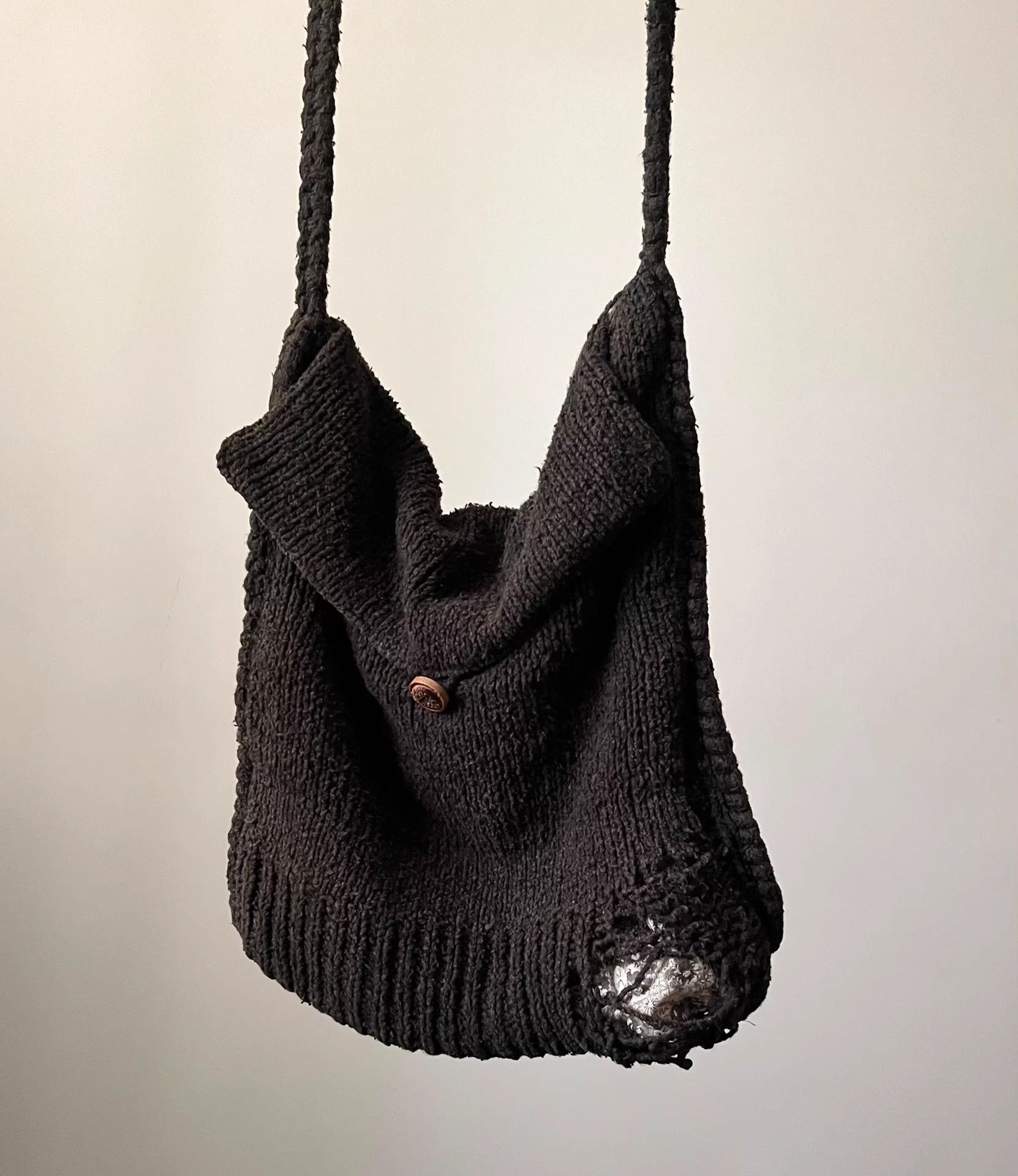 Number (N)ine Number (N)ine 03AW Grunge Distressed Knit Crossbody Bag Size ONE SIZE - 2 Thumbnail