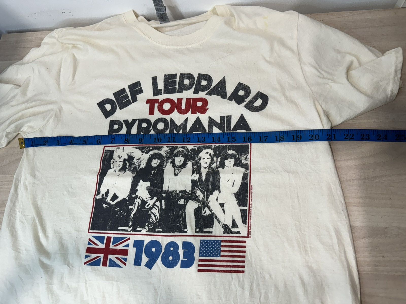 Def Leppard × Gildan × Vintage 1983 Def Leppard Tour Shirt Size US L / EU 52-54 / 3 - 7 Thumbnail