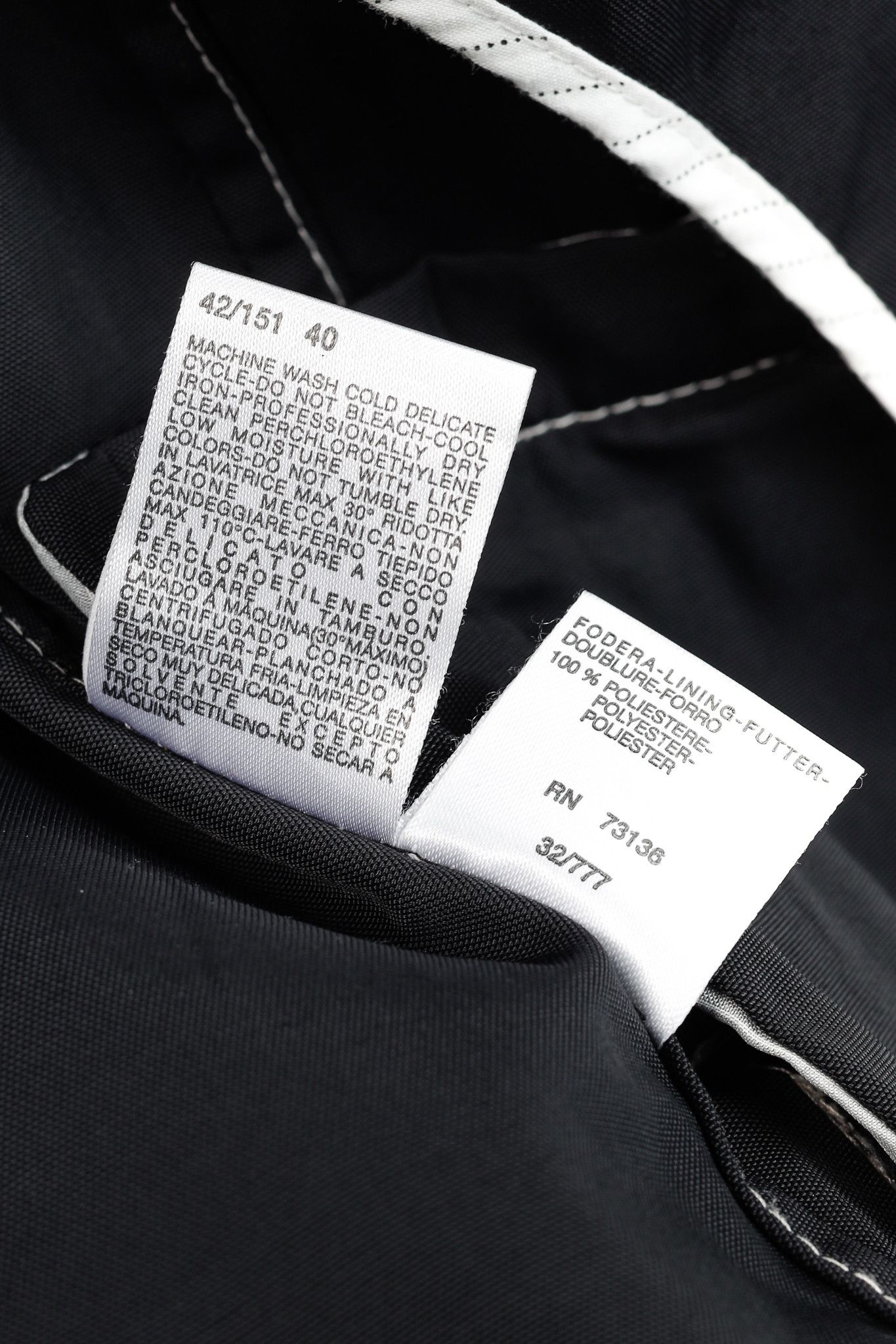 Weekend Max Mara Weekend Max Mara Black Contrast-Stitching Nylon Blazer Size M / US 6-8 / IT 42-44 - 11 Thumbnail