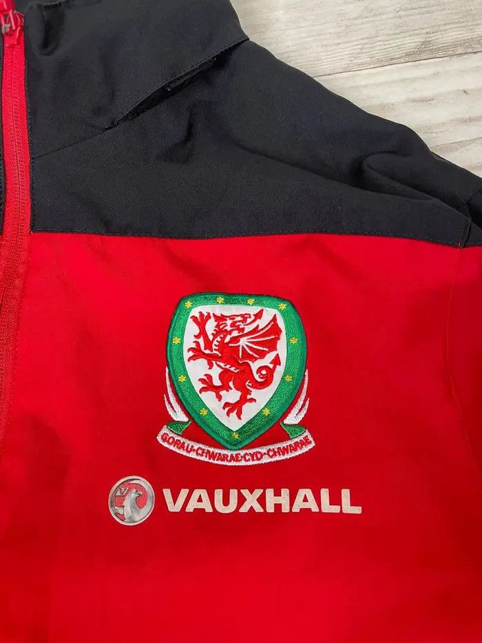 Umbro Umbro Wales 2012 2013 Training Track Jacket Football Soccer Size US M / EU 48-50 / 2 - 5 Thumbnail