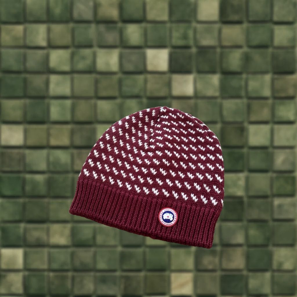 Canada Goose VINTAGE Canada Goose Beanie Wool Knit Niagara Red One Size Womens 90s Winter Classic Streetwear USA Canada Y2K Hat Size ONE SIZE - 1 Thumbnail