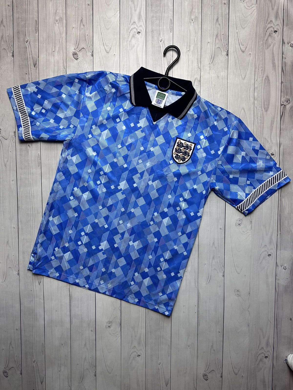 Vintage Vintage England retro soccer jersey size M blue rare Size US M / EU 48-50 / 2 - 1 Thumbnail
